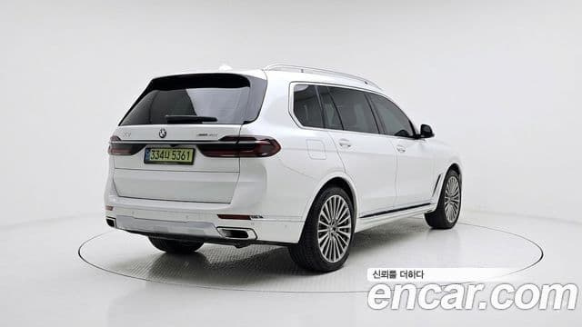 BMW X7 (G07) xDrive 40i Design Pure Excellence 6인승, 2025 4