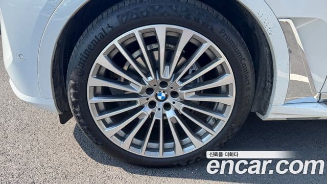 BMW X7 (G07) xDrive 40i Design Pure Excellence 6인승, 2025 все фото