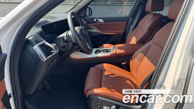 BMW X7 (G07) xDrive 40i Design Pure Excellence 6인승, 2025 10