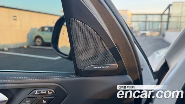 BMW X7 (G07) xDrive 40i Design Pure Excellence 6인승, 2025 12