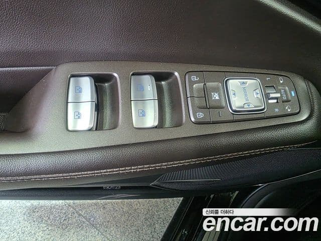 Genesis EQ900 Luxury, 2018 10