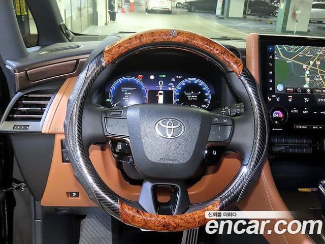 Toyota Alphard 4세대 2.5 HEV Executive AWD, 2024 8