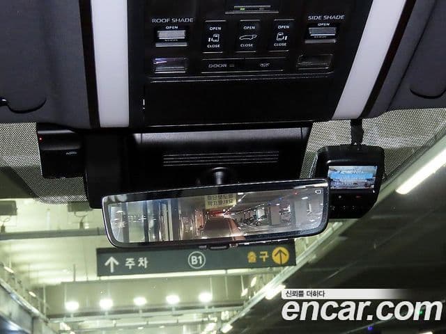 Toyota Alphard 4세대 2.5 HEV Executive AWD, 2024 14