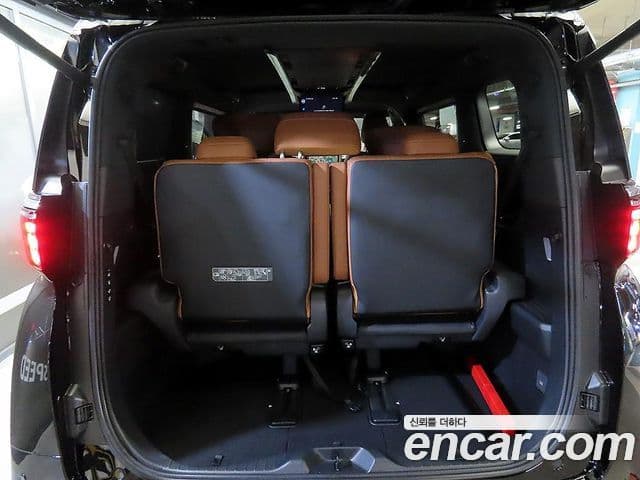 Toyota Alphard 4세대 2.5 HEV Executive AWD, 2024 17