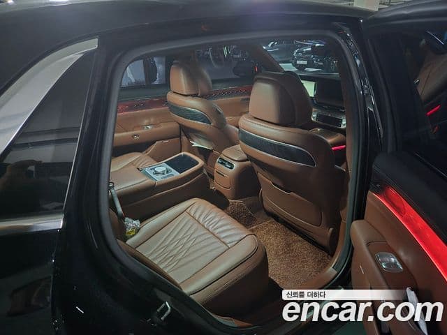 Genesis G90 (RS4) бензин 3.5 турбо AWD, 2023 10