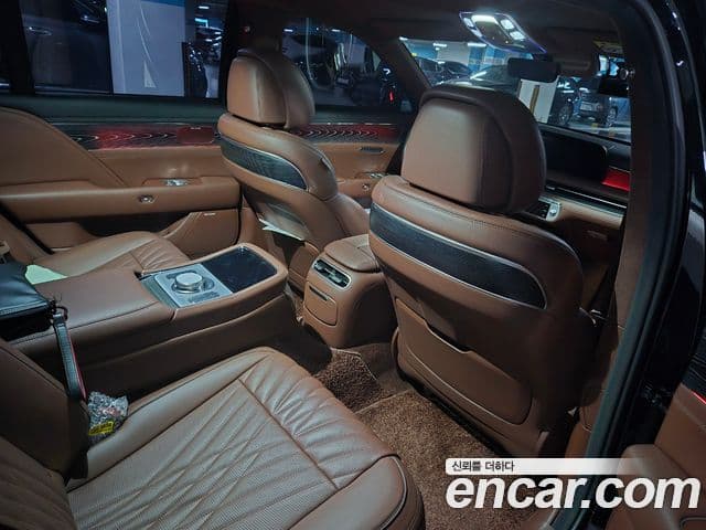 Genesis G90 (RS4) бензин 3.5 турбо AWD, 2023 11