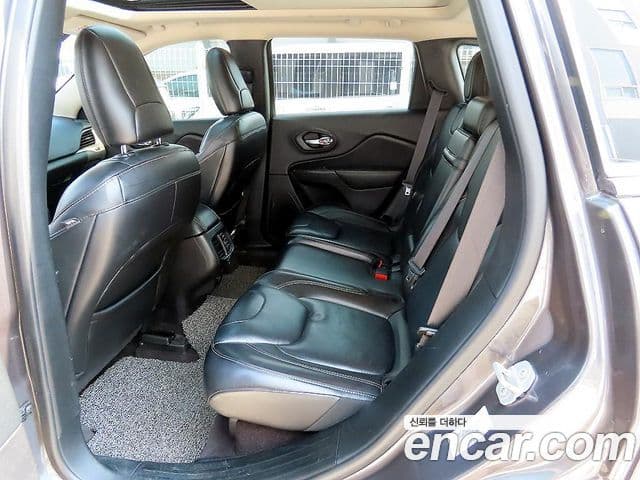 Jeep Cherokee(KL) 2.4 Longitude high AWD, 2016 6