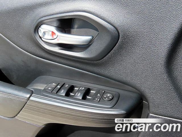 Jeep Cherokee(KL) 2.4 Longitude high AWD, 2016 11