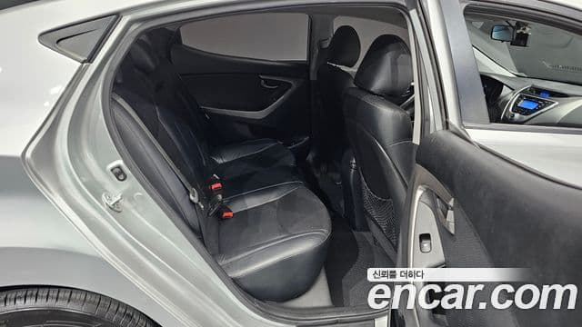 Hyundai Avante MD Luxury, 2012 13