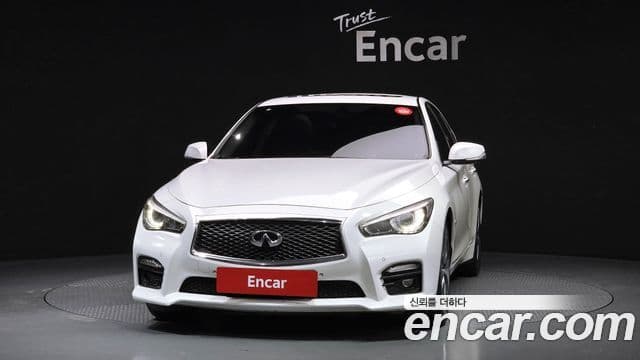 Infiniti Q50 3.5 гибрид Smart пакет, 2016 3