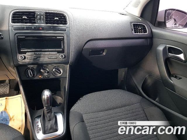 Volkswagen 폴로 5세대, 2014 10