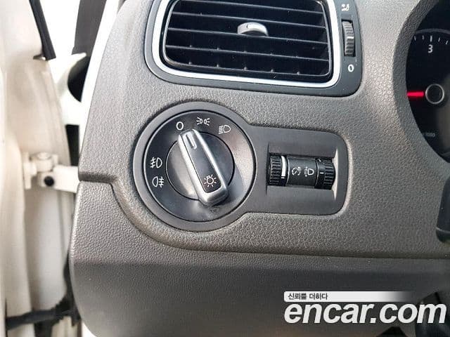 Volkswagen 폴로 5세대, 2014 11