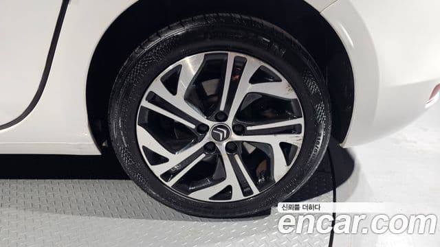 Ситроен / DS Grand C4 피카소 1.6 B-HDI Feel (название комплектации), 2018 все фото