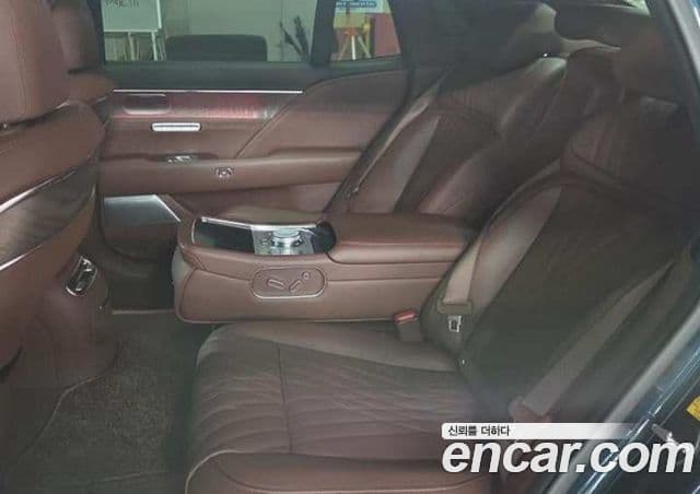 Genesis G90 (RS4) бензин 3.5 турбо AWD, 2023 10