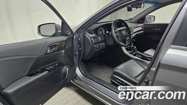 Honda 올뉴어코드 9세대, 2017 10