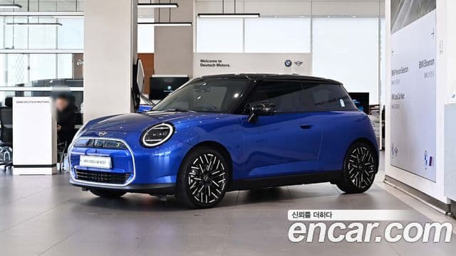 Mini Cooper Электрический (Electric) 4세대 SE favored, 2024 1