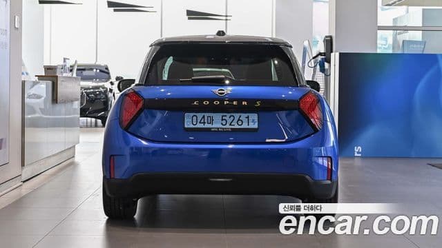 Mini Cooper Электрический (Electric) 4세대 SE favored, 2024 3