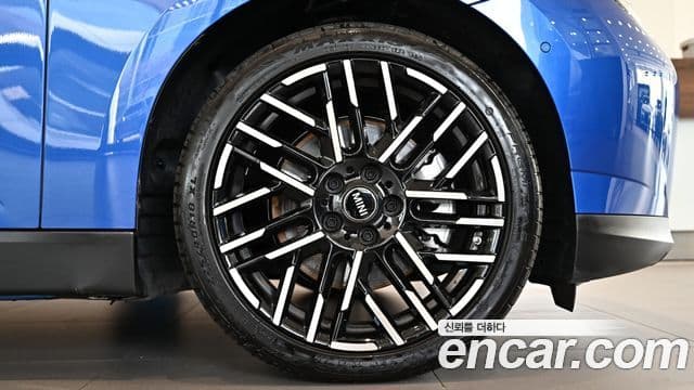 Mini Cooper Электрический (Electric) 4세대 SE favored, 2024 все фото