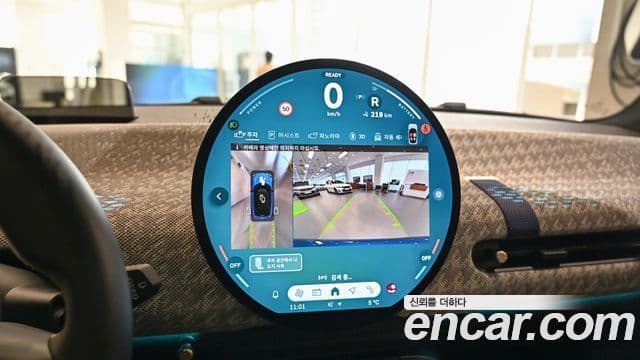 Mini Cooper Электрический (Electric) 4세대 SE favored, 2024 15