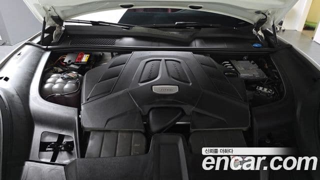 Porsche Cayenne (PO536), 2021 6