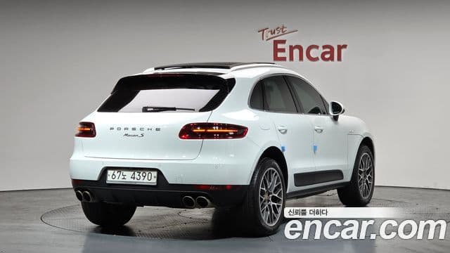 Porsche Macan 95B, 2016 2