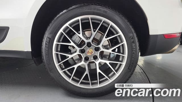 Porsche Macan 95B, 2016 все фото