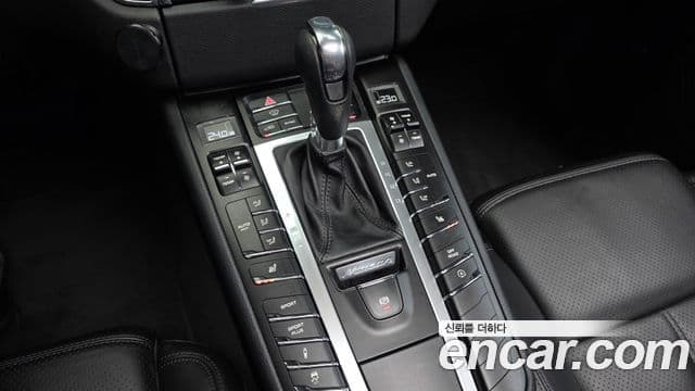 Porsche Macan 95B, 2016 9