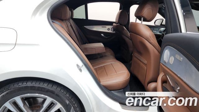 Mercedes-Benz E-класс W213 Avantgarde, 2021 12