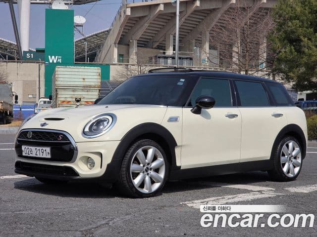 Mini Cooper S 클럽맨 2세대, 2017 1