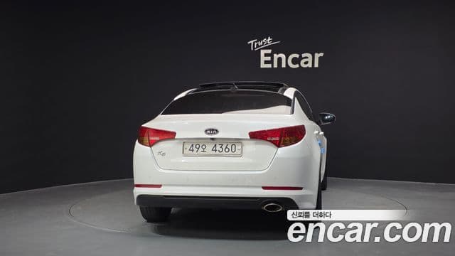 Kia K5 2.0 Deluxe, 2011 4