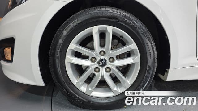 Kia K5 2.0 Deluxe, 2011 все фото