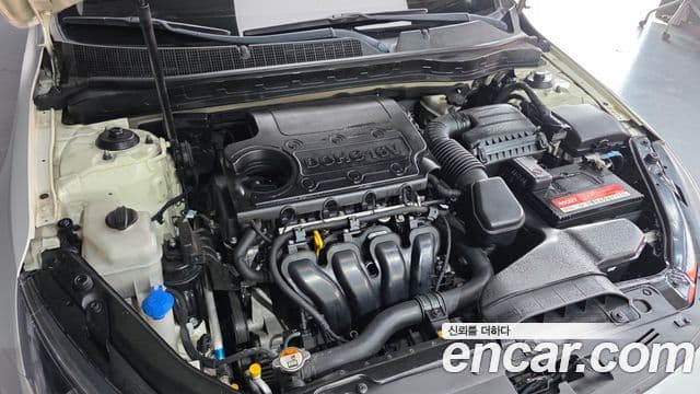 Kia K5 2.0 Deluxe, 2011 6