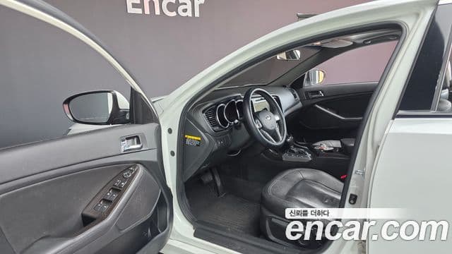 Kia K5 2.0 Deluxe, 2011 12