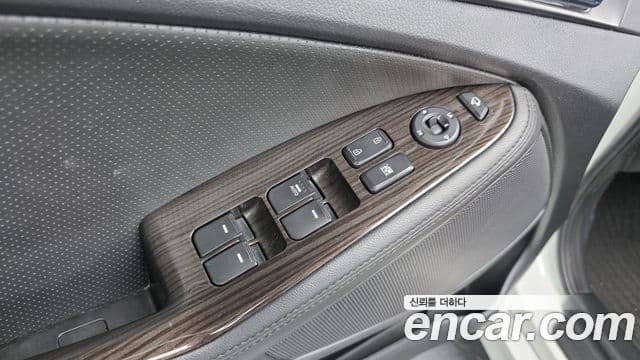 Kia K5 2.0 Deluxe, 2011 13