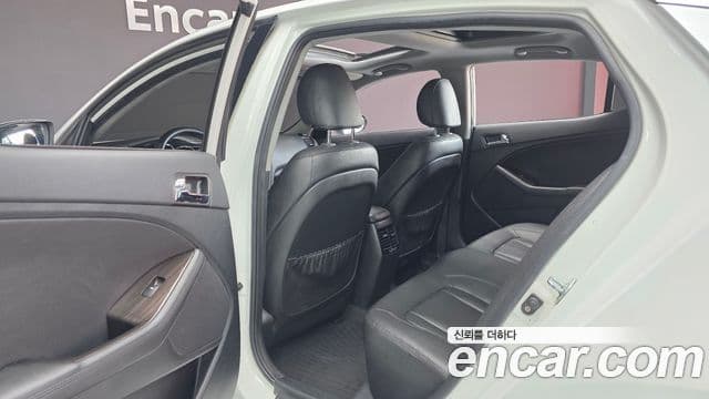 Kia K5 2.0 Deluxe, 2011 18