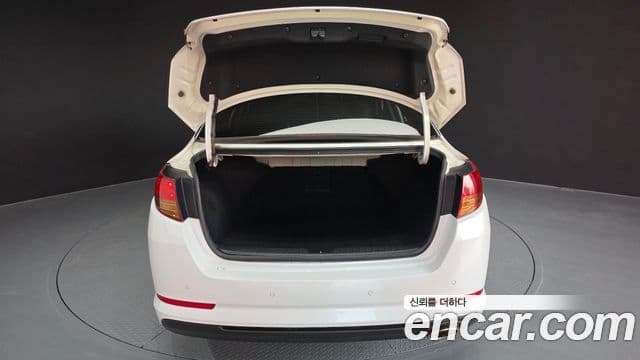 Kia K5 2.0 Deluxe, 2011 20