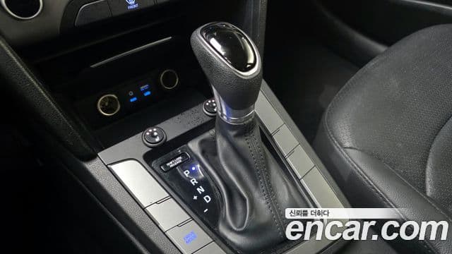 Hyundai Avante AD Style, 2017 9