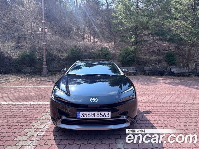 Toyota 프리우스 5세대 2.0 XLE, 2024 3