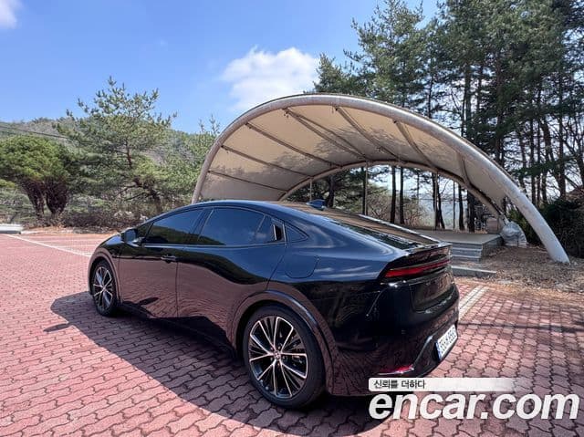 Toyota 프리우스 5세대 2.0 XLE, 2024 все фото