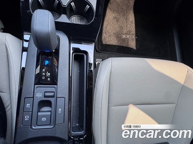 Toyota 프리우스 5세대 2.0 XLE, 2024 9