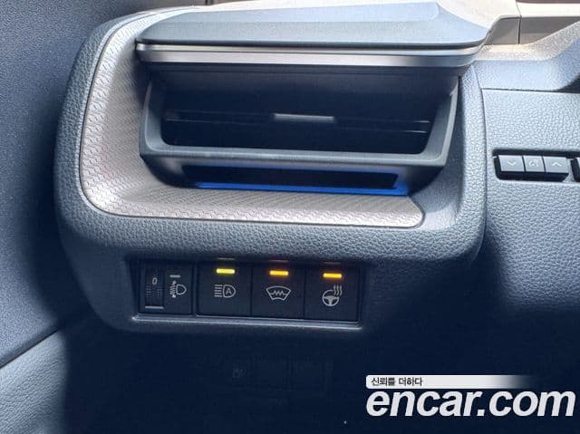 Toyota 프리우스 5세대 2.0 XLE, 2024 12