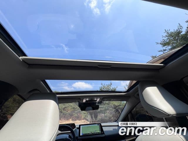 Toyota 프리우스 5세대 2.0 XLE, 2024 14