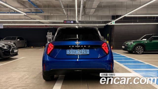 Mini Cooper Электрический (Electric) 4세대 SE favored, 2024 4