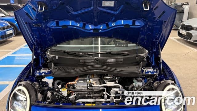 Mini Cooper Электрический (Electric) 4세대 SE favored, 2024 6