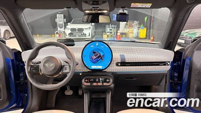 Mini Cooper Электрический (Electric) 4세대 SE favored, 2024 7