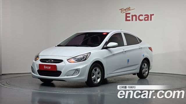 Hyundai Accent(новый кузов / новое поколение) Premier, 2013 1