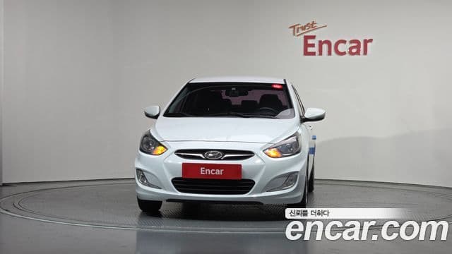 Hyundai Accent(новый кузов / новое поколение) Premier, 2013 3