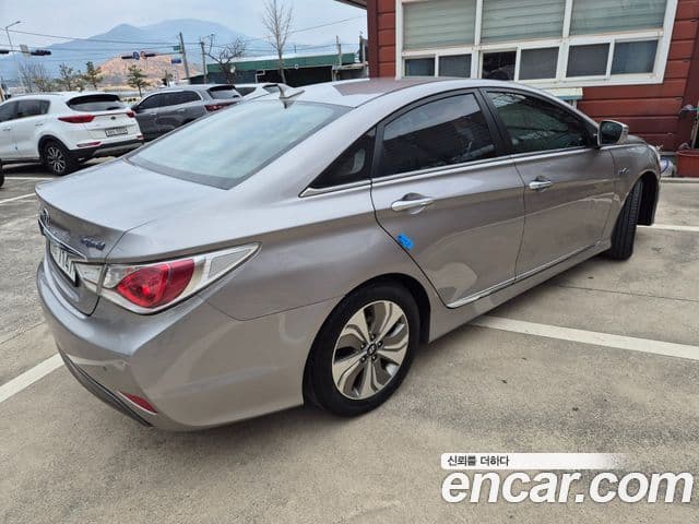 Hyundai Sonata гибрид Premium, 2014 2