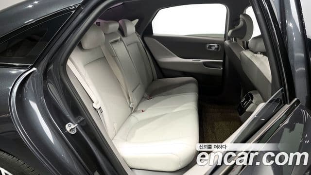 Hyundai Ioniq 6 Prestige, 2023 12