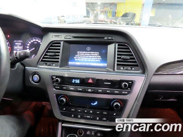 Hyundai LF Sonata 2.0 Smart, 2015 12